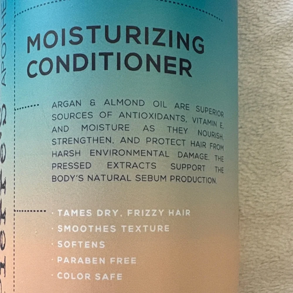 Pierre's Apothecary Moisturizing Conditioner with Argon and Almond Oil - Picture 3 of 3